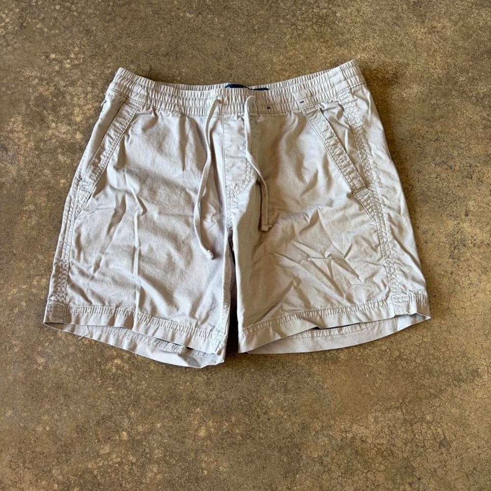 2000s hollister grey shorts